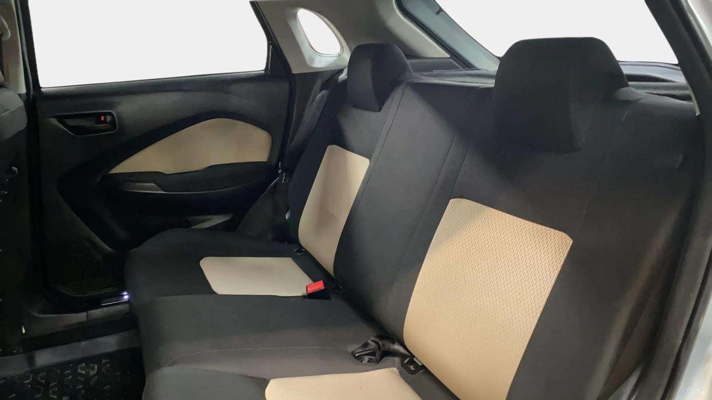 2023 Toyota Glanza S, Petrol, Manual, 10,659 km, Right Side Rear Door Cabin