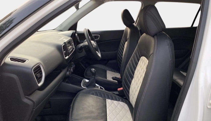 2021 Hyundai VENUE S 1.2, Petrol, Manual, 55,122 km, Right Side Front Door Cabin