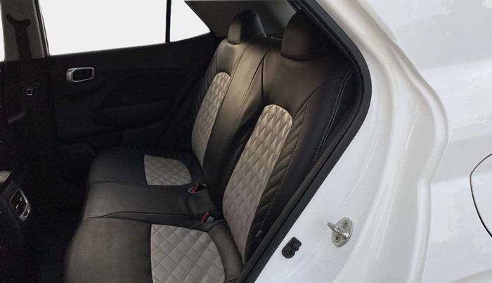 2021 Hyundai VENUE S 1.2, Petrol, Manual, 55,122 km, Right Side Rear Door Cabin
