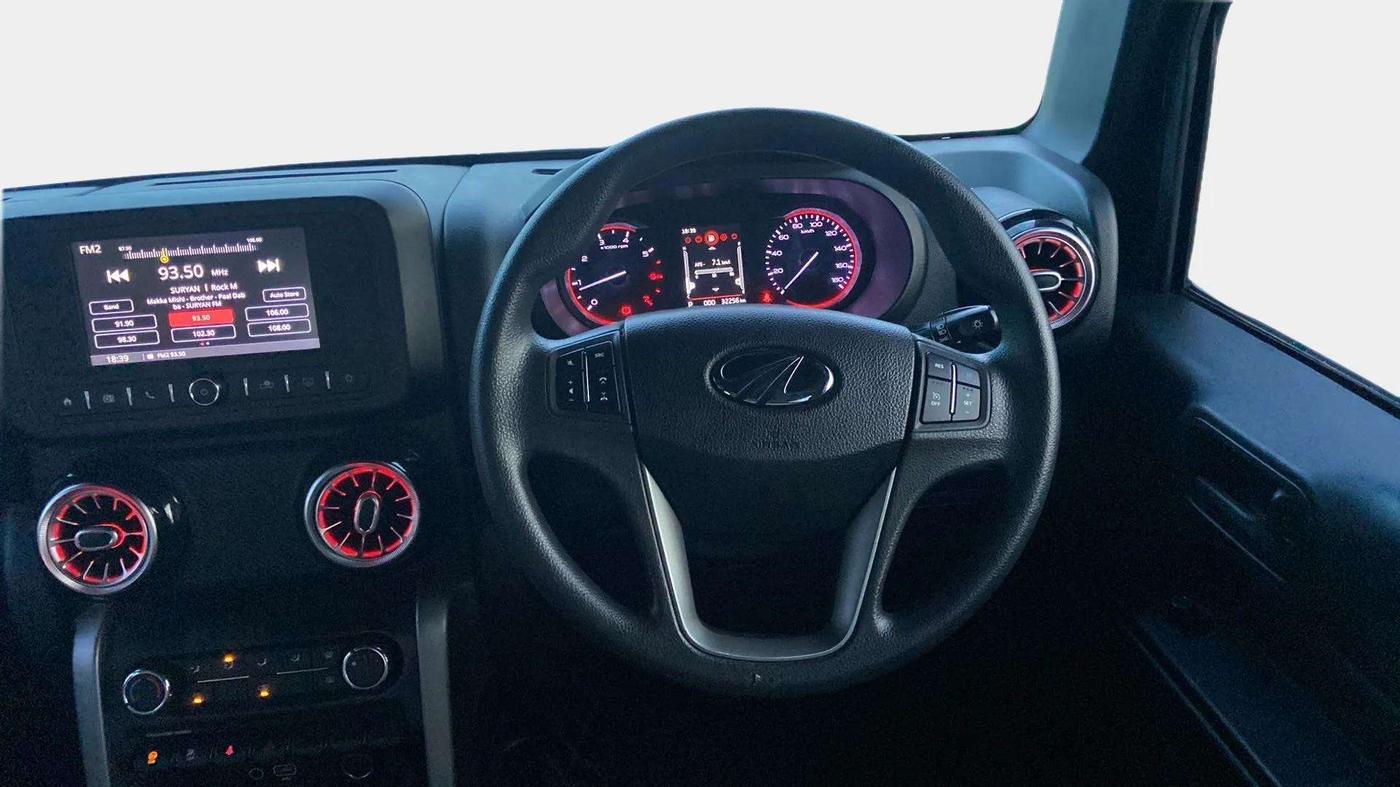 2022 Mahindra Thar LX PETROL HT 4WD AT, Petrol, Automatic, 32,329 km, Steering Wheel Close Up