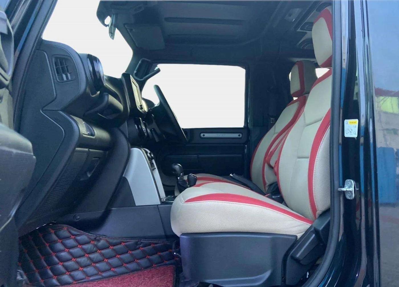 2022 Mahindra Thar LX PETROL HT 4WD AT, Petrol, Automatic, 32,329 km, Right Side Front Door Cabin