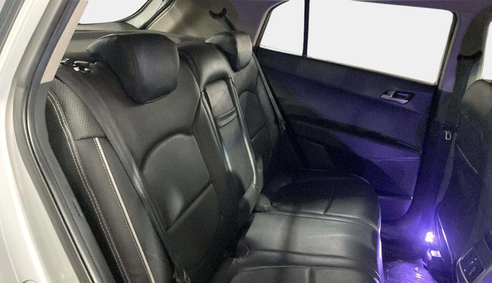 2016 Hyundai Creta SX PLUS 1.6 PETROL, CNG, Manual, 45,574 km, Right Side Rear Door Cabin