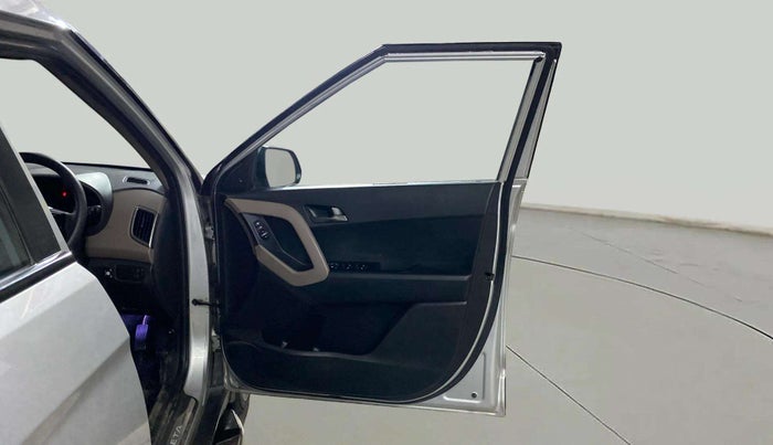 2016 Hyundai Creta SX PLUS 1.6 PETROL, CNG, Manual, 45,574 km, RHS Front Door