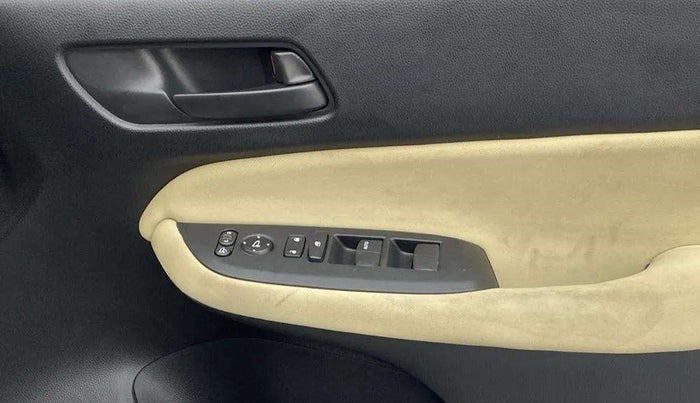 2023 Honda City 1.5L I-VTEC V MT 5TH GEN, Petrol, Manual, 11,220 km, Driver Side Door Panels Control