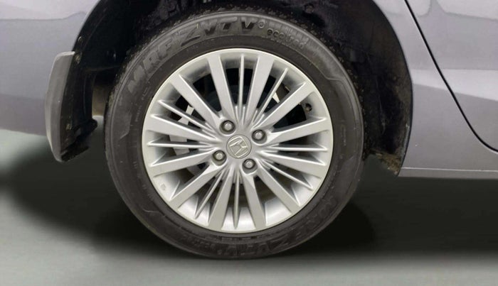 2023 Honda City 1.5L I-VTEC V MT 5TH GEN, Petrol, Manual, 11,220 km, Right Rear Wheel