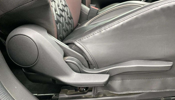 2023 Maruti FRONX ALPHA 1.0L TURBO 6 AT, Petrol, Automatic, 9,223 km, Driver Side Adjustment Panel