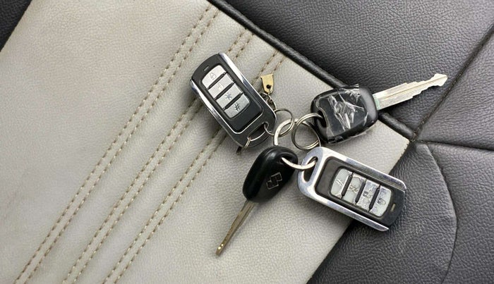 2019 Maruti Alto K10 VXI, Petrol, Manual, 35,890 km, Key Close Up