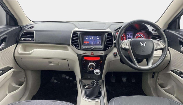 2023 Mahindra XUV300 W8 1.5 DIESEL, Diesel, Manual, 43,568 km, Dashboard