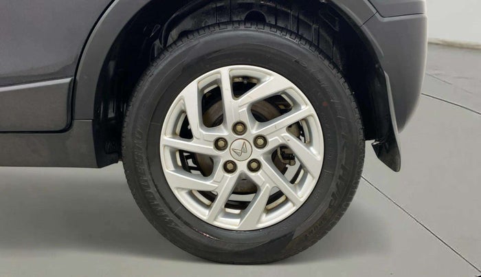 2023 Mahindra XUV300 W8 1.5 DIESEL, Diesel, Manual, 43,568 km, Left Rear Wheel