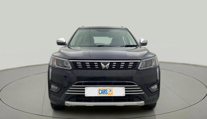 2023 Mahindra XUV300 W8 1.5 DIESEL, Diesel, Manual, 43,568 km, Front