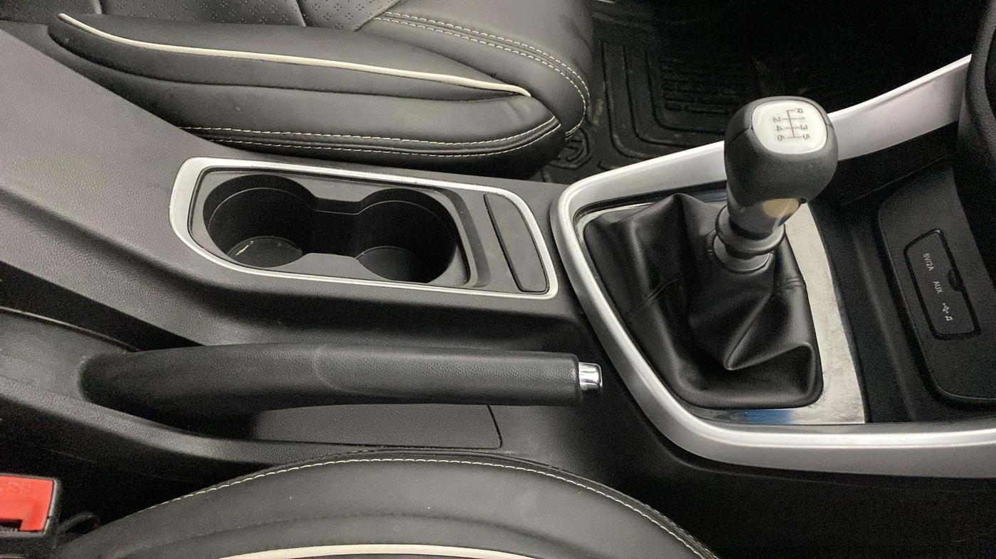 2022 MG HECTOR SHINE 1.5 PETROL TURBO MT, Petrol, Manual, 25,798 km, Gear Lever