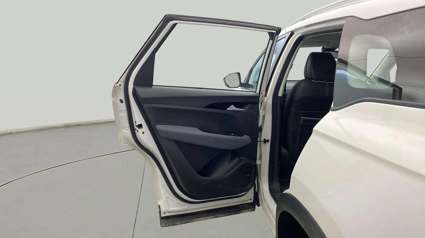 2022 MG HECTOR SHINE 1.5 PETROL TURBO MT, Petrol, Manual, 25,798 km, LHS Rear Door