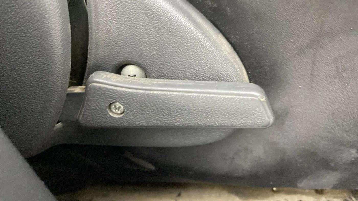 2016 Maruti Alto 800 LXI, Petrol, Manual, 39,228 km, Driver Side Adjustment Panel