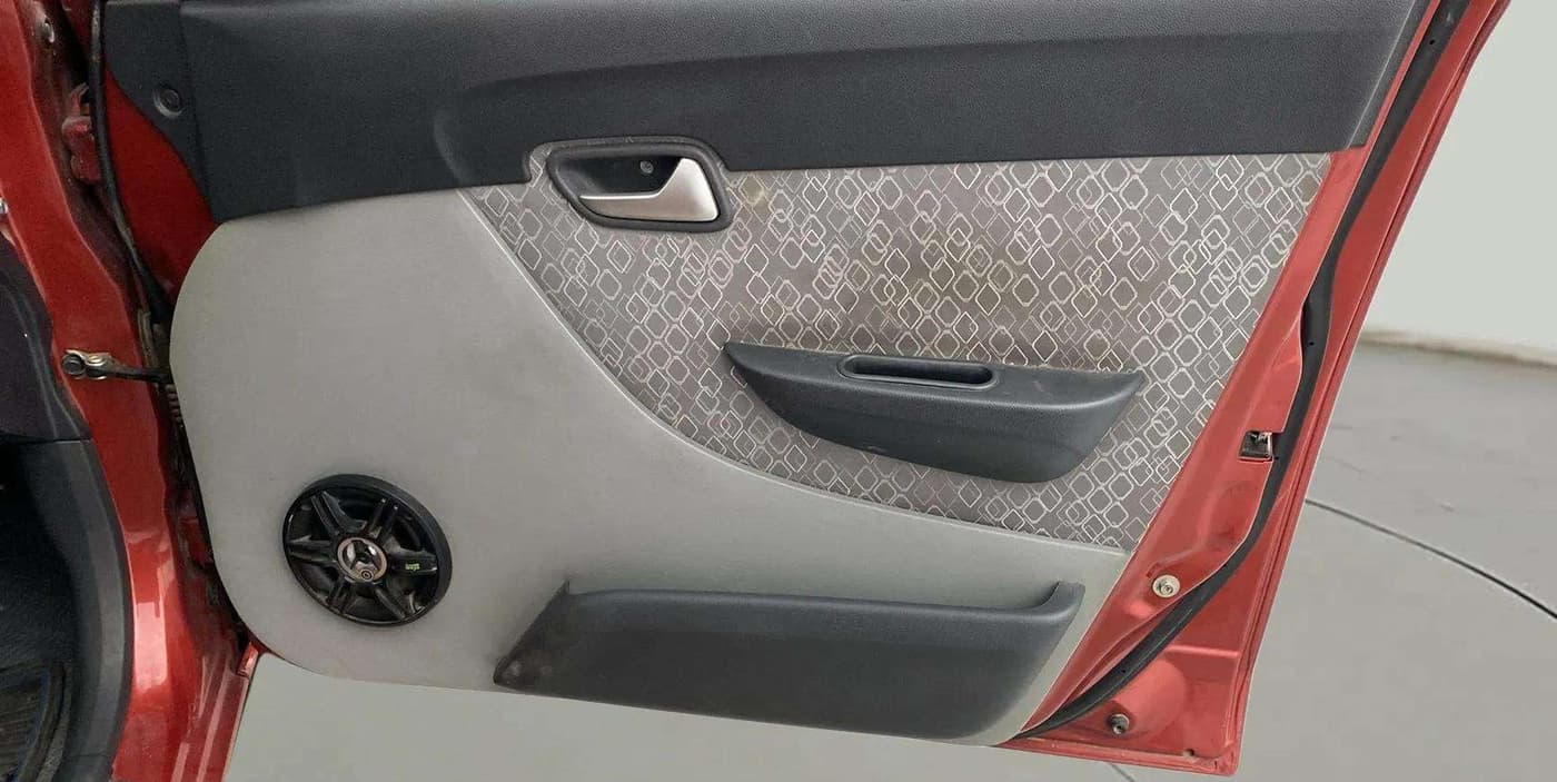 2016 Maruti Alto 800 LXI, Petrol, Manual, 39,228 km, Driver Side Door Panels Control