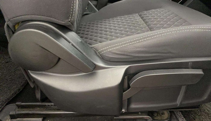 2022 Tata Harrier XT PLUS 2.0L KRYOTEC DARK EDITON, Diesel, Manual, 61,061 km, Driver Side Adjustment Panel