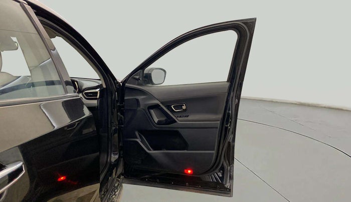 2022 Tata Harrier XT PLUS 2.0L KRYOTEC DARK EDITON, Diesel, Manual, 61,061 km, RHS Front Door