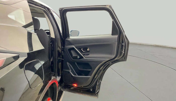 2022 Tata Harrier XT PLUS 2.0L KRYOTEC DARK EDITON, Diesel, Manual, 61,061 km, RHS Rear Door