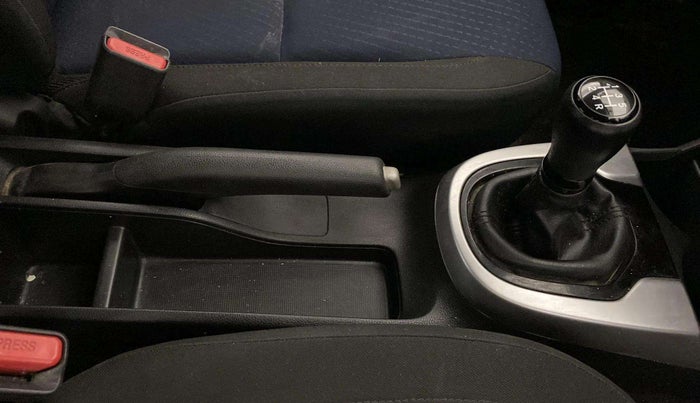 2019 Honda WR-V 1.2L I-VTEC S MT, Petrol, Manual, 37,109 km, Gear Lever