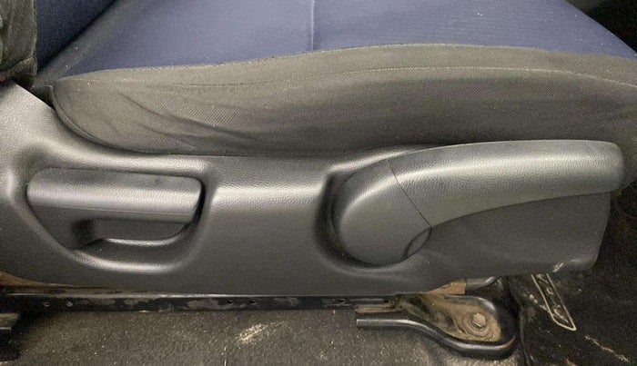 2019 Honda WR-V 1.2L I-VTEC S MT, Petrol, Manual, 37,109 km, Driver Side Adjustment Panel