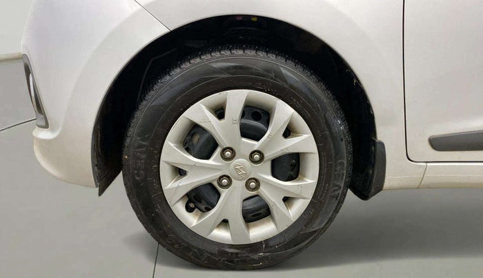 2015 Hyundai Grand i10 SPORTZ 1.2 KAPPA VTVT, Petrol, Manual, 20,819 km, Left Front Wheel