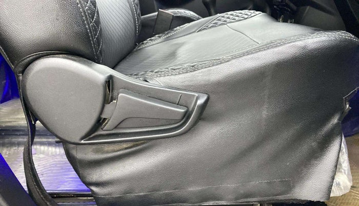2021 Maruti S PRESSO VXI+, Petrol, Manual, 80,996 km, Driver Side Adjustment Panel