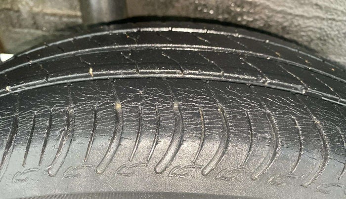 2021 Maruti S PRESSO VXI+, Petrol, Manual, 80,996 km, Right Rear Tyre Tread