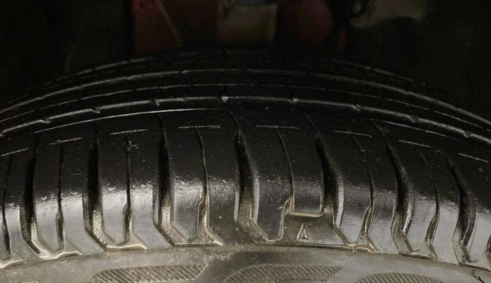 2022 Tata ALTROZ XE PLUS PETROL, Petrol, Manual, 18,175 km, Left Front Tyre Tread