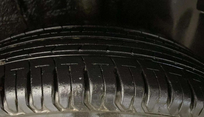 2022 Tata ALTROZ XE PLUS PETROL, Petrol, Manual, 18,175 km, Left Rear Tyre Tread