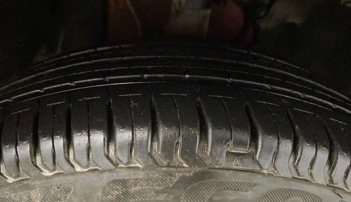 2022 Tata ALTROZ XE PLUS PETROL, Petrol, Manual, 18,175 km, Right Front Tyre Tread