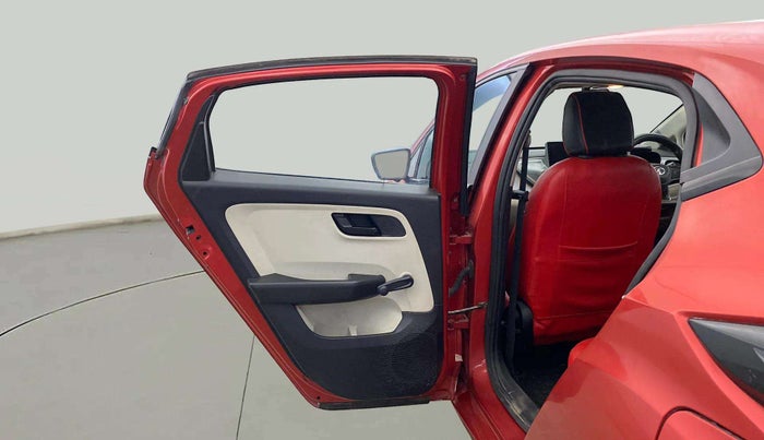 2022 Tata ALTROZ XE PLUS PETROL, Petrol, Manual, 18,175 km, LHS Rear Door