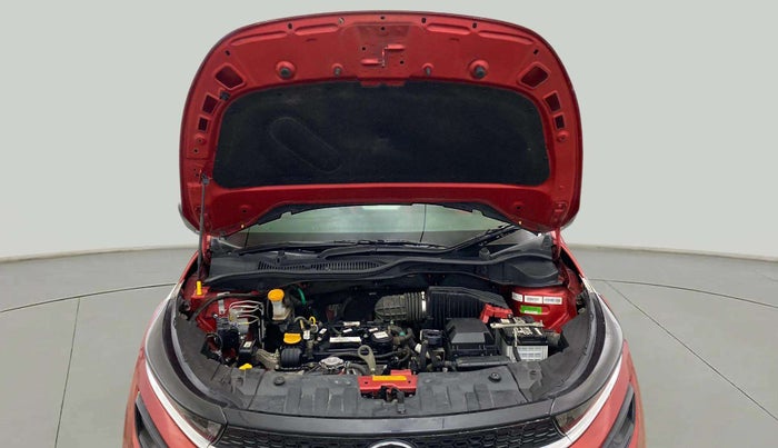 2022 Tata ALTROZ XE PLUS PETROL, Petrol, Manual, 18,175 km, Open Bonet