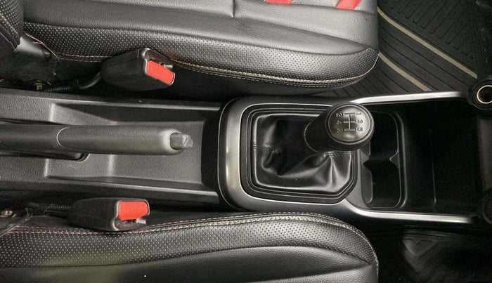 2020 Maruti IGNIS SIGMA 1.2, Petrol, Manual, 42,868 km, Gear Lever
