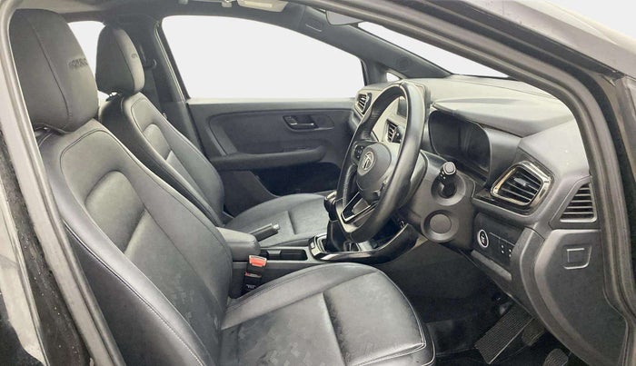 2023 Tata ALTROZ XZ Plus (S) Dark Edition, Petrol, Manual, 20,924 km, Right Side Front Door Cabin