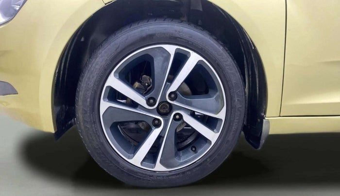 2020 Tata ALTROZ XZ PETROL, Petrol, Manual, 72,897 km, Left Front Wheel