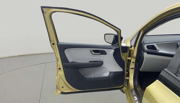 2020 Tata ALTROZ XZ PETROL, Petrol, Manual, 72,897 km, LHS Front Door