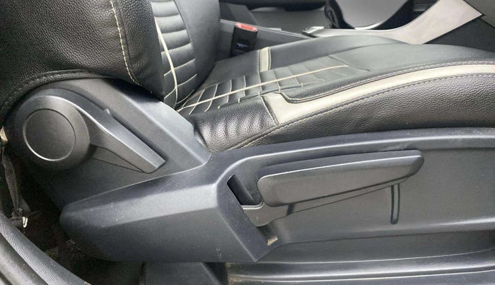 2020 Tata ALTROZ XZ PETROL, Petrol, Manual, 72,897 km, Driver Side Adjustment Panel