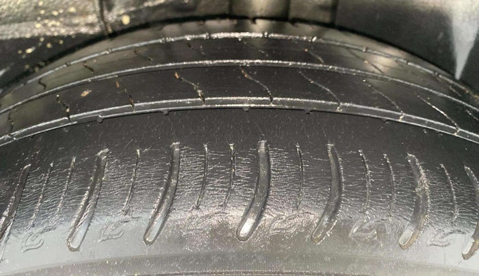 2020 Tata ALTROZ XZ PETROL, Petrol, Manual, 72,897 km, Left Rear Tyre Tread