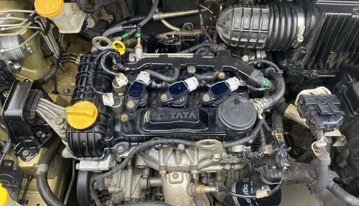 2020 Tata ALTROZ XZ PETROL, Petrol, Manual, 72,897 km, Engine View