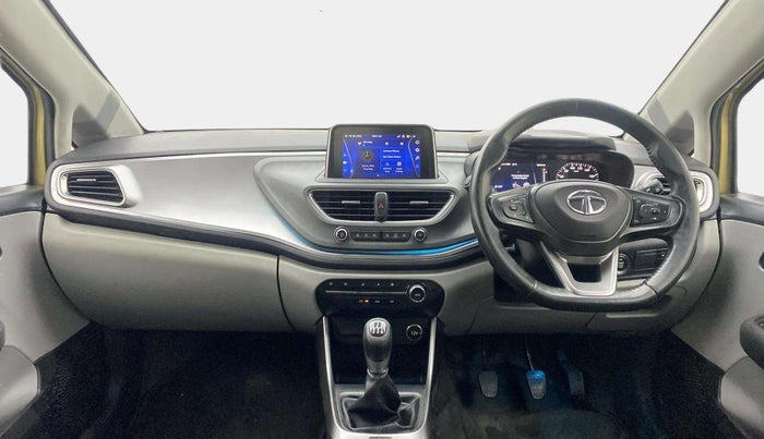 2020 Tata ALTROZ XZ PETROL, Petrol, Manual, 72,897 km, Dashboard