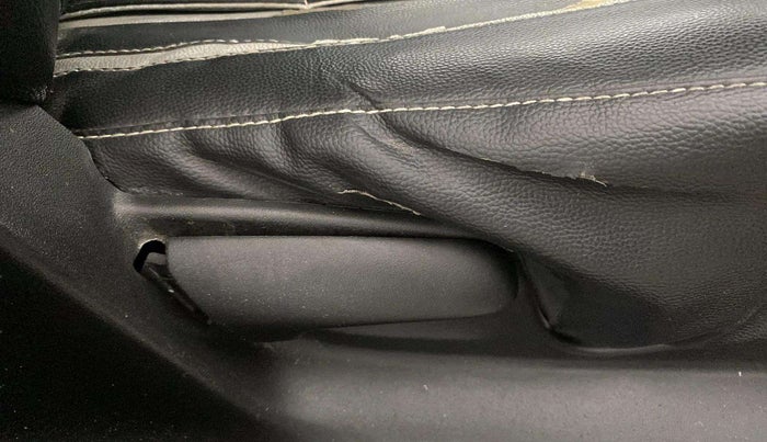 2015 Maruti Swift VXI, Petrol, Manual, 57,586 km, Driver Side Adjustment Panel