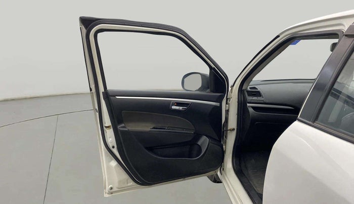 2015 Maruti Swift VXI, Petrol, Manual, 57,586 km, LHS Front Door