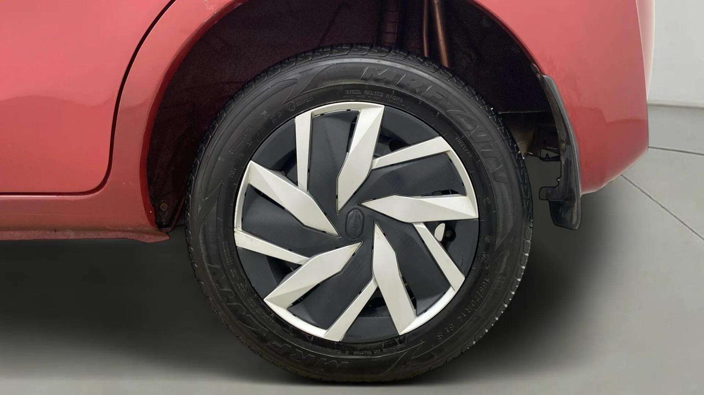 2019 Datsun Go T, Petrol, Manual, 6,443 km, Left Rear Wheel