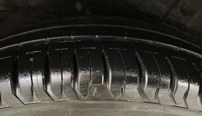 2013 Hyundai i10 MAGNA 1.2, Petrol, Manual, 40,645 km, Right Rear Tyre Tread