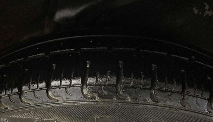 2013 Hyundai i10 MAGNA 1.2, Petrol, Manual, 40,645 km, Left Rear Tyre Tread
