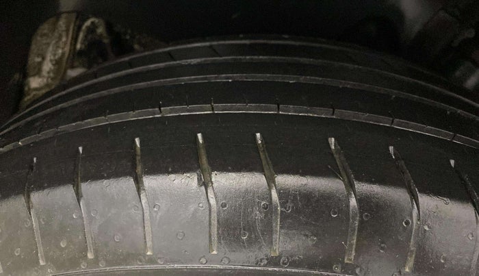 2020 Hyundai Creta EX 1.5 PETROL, Petrol, Manual, 24,740 km, Left Rear Tyre Tread