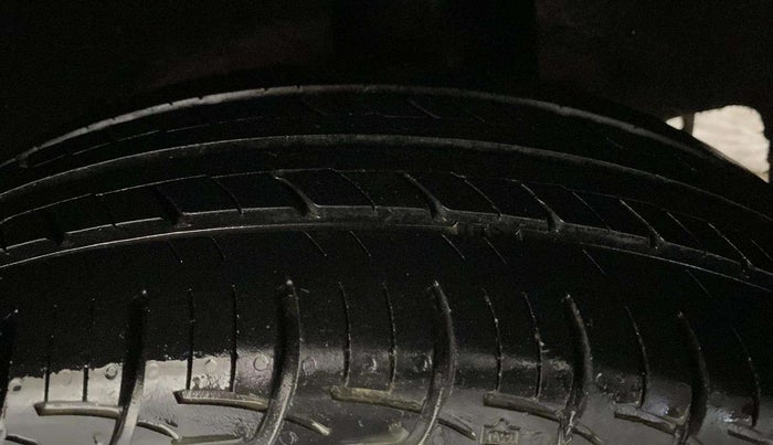 2018 Maruti Baleno DELTA PETROL 1.2, Petrol, Manual, 40,834 km, Left Rear Tyre Tread