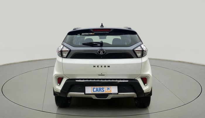 2022 Tata NEXON XZA PLUS (O) DIESEL DUAL TONE, Diesel, Automatic, 76,920 km, Back/Rear