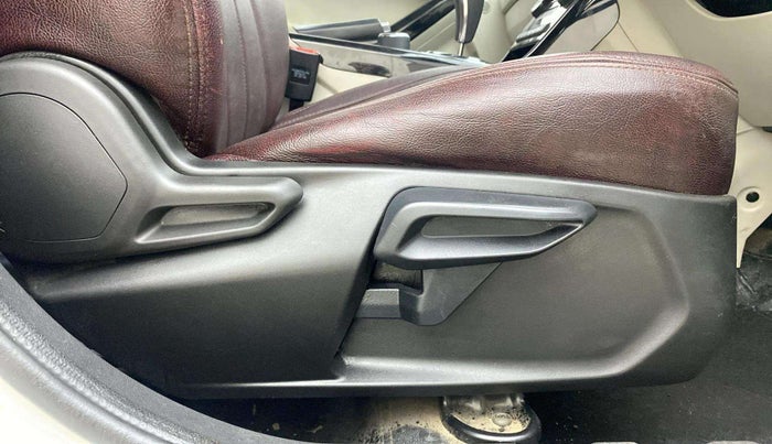 2022 Tata NEXON XZA PLUS (O) DIESEL DUAL TONE, Diesel, Automatic, 76,920 km, Driver Side Adjustment Panel