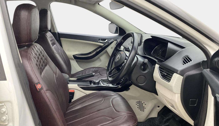 2022 Tata NEXON XZA PLUS (O) DIESEL DUAL TONE, Diesel, Automatic, 76,920 km, Right Side Front Door Cabin