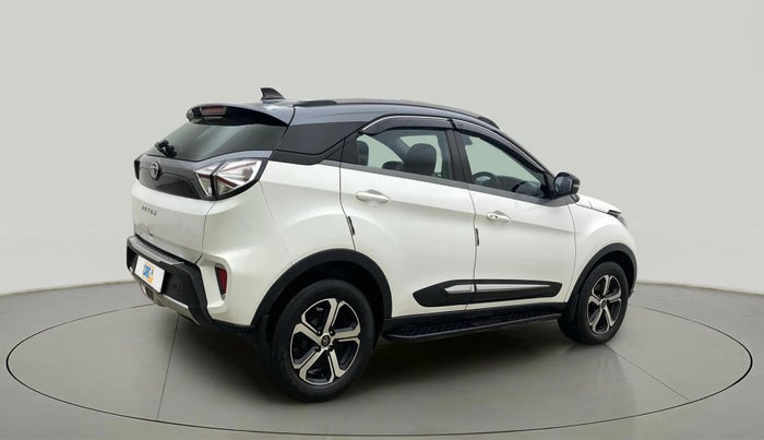 2022 Tata NEXON XZA PLUS (O) DIESEL DUAL TONE, Diesel, Automatic, 76,920 km, Right Back Diagonal